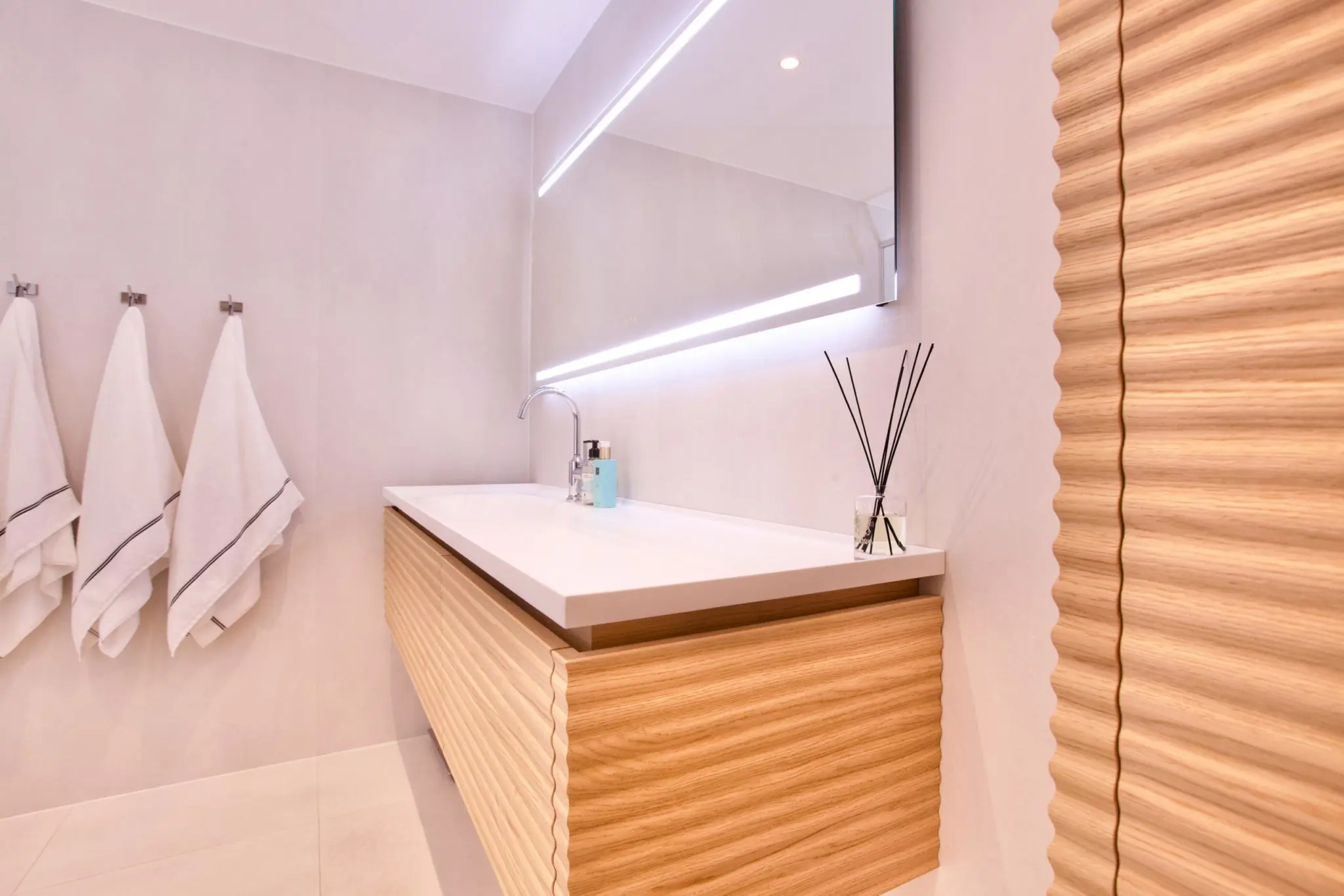 IMG 7498 Scaled 1 2048X1366